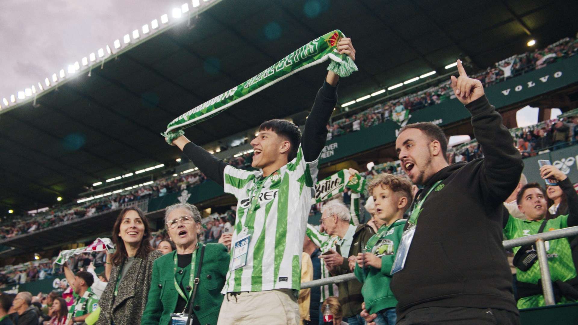 到三位球员 到三位球员