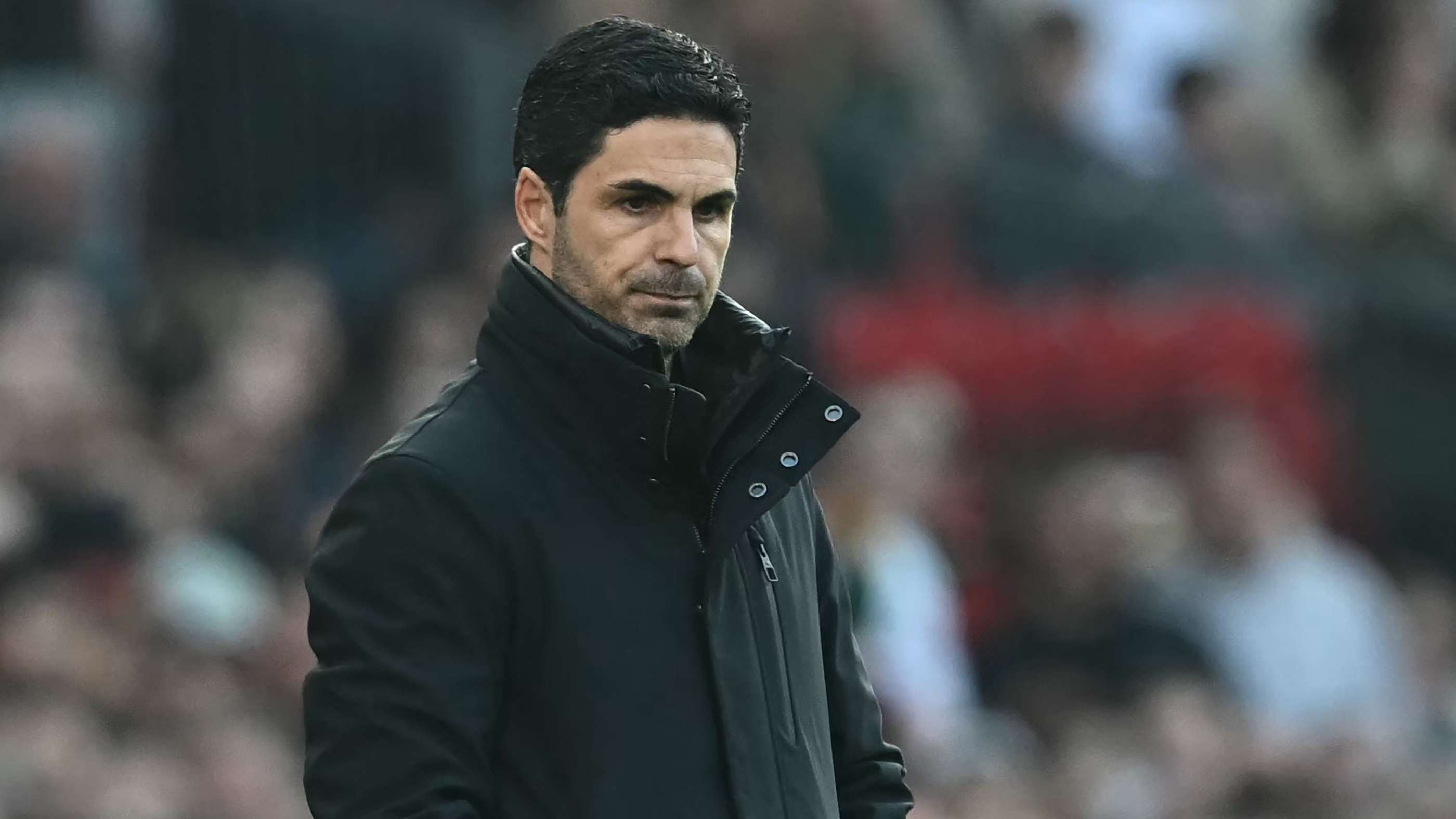 冠激烈的競 冠激烈的競